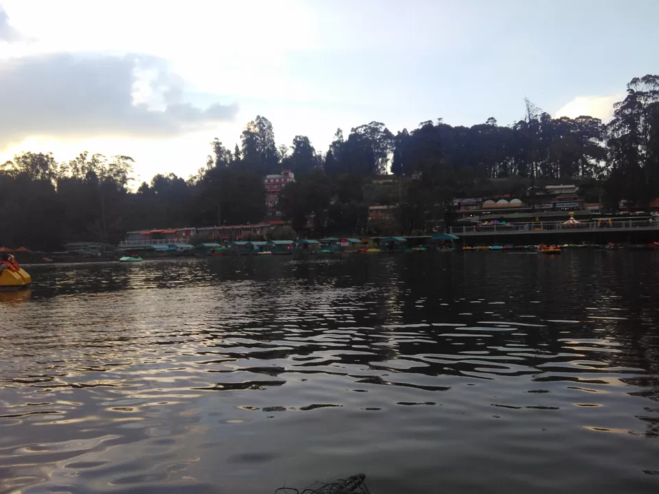 Photo of Ooty Lake & Boat House, West Mere, Ooty, Tamil Nadu, India by My adventure planet