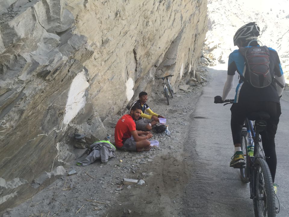 Photo of Thousand Kilometres in the Himalayas - Cycling Trip 4/8 by Maunil Vora