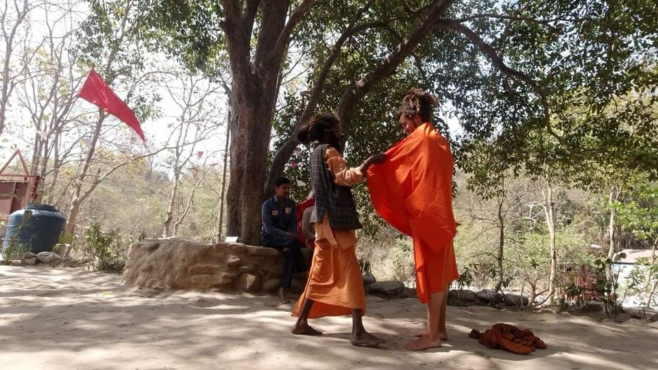 Photo of एक ऐसा वेब डिज़ाइनर और घुमक्कड़ जो स्विट्ज़रलैंड से 15000 km की दूरी पैदल चलकर भारत पहुंच गया ..!! by Indic Traveler