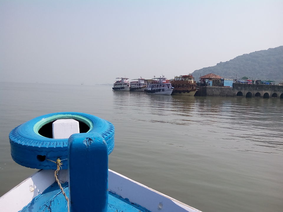 Photo of Elephanta Island, Navi Mumbai, Maharashtra, India by Dheeraj Gava