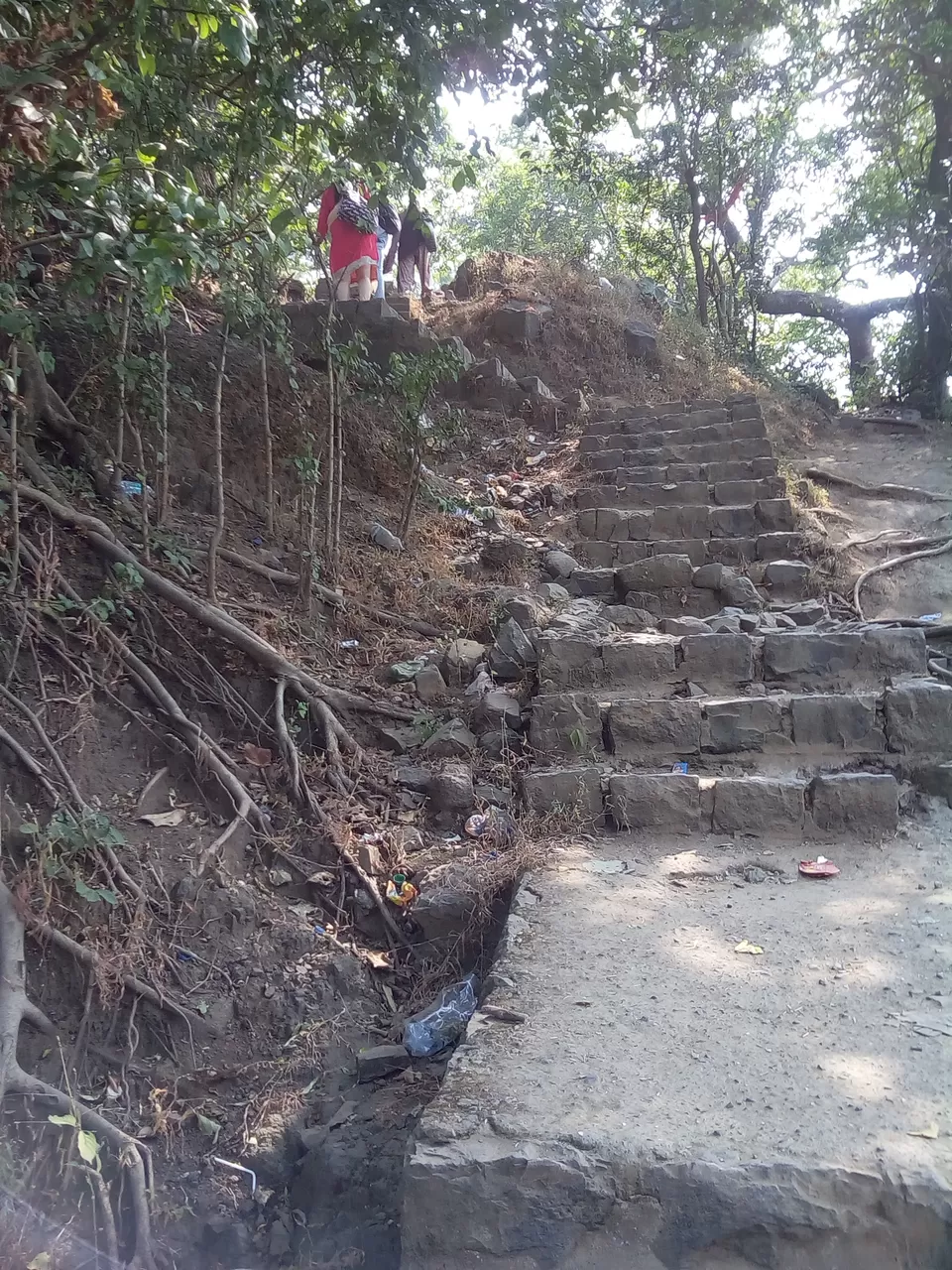 Photo of Cannon Point, Elephanta Island, Cannon Trek, Gharapuri, Maharashtra, India by Dheeraj Gava