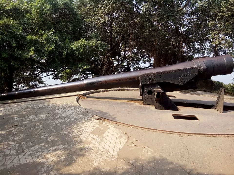 Photo of Cannon Point, Elephanta Island, Cannon Trek, Gharapuri, Maharashtra, India by Dheeraj Gava