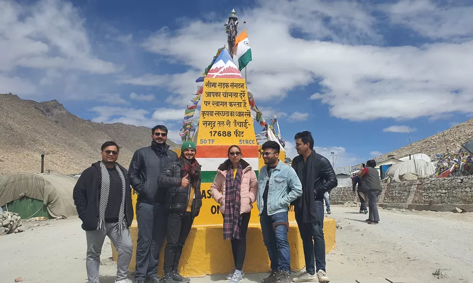 Photo of Changla Pass, Pangong Lake Road by vineet chopal