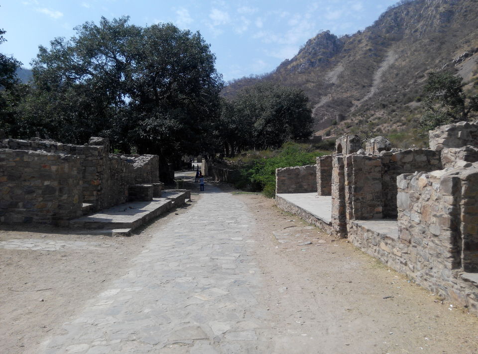 Photo of Delhi--Sariska--Bhangarh Bike Trip 2/19 by Rajesh Sharma