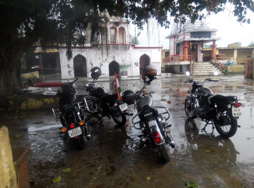 Photo of Bike Ride to Garhmukteshwar 16/25 by Rajesh Sharma