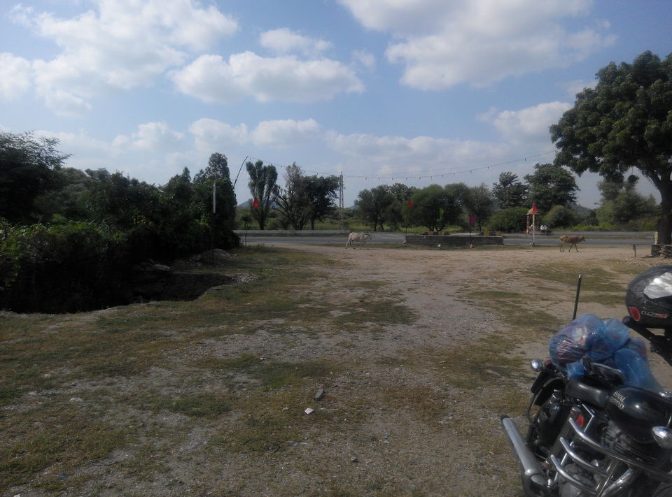 Photo of Exploring the city of lakes...Bike ride delhi--udaipur--chittorgarh---delhi 17/21 by Rajesh Sharma