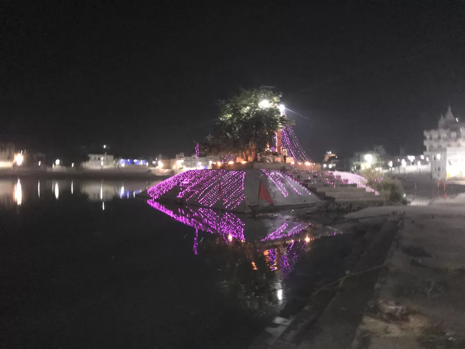 Photo of Pushkar Sarovar, Pushkar, Rajasthan by Rajesh Sharma