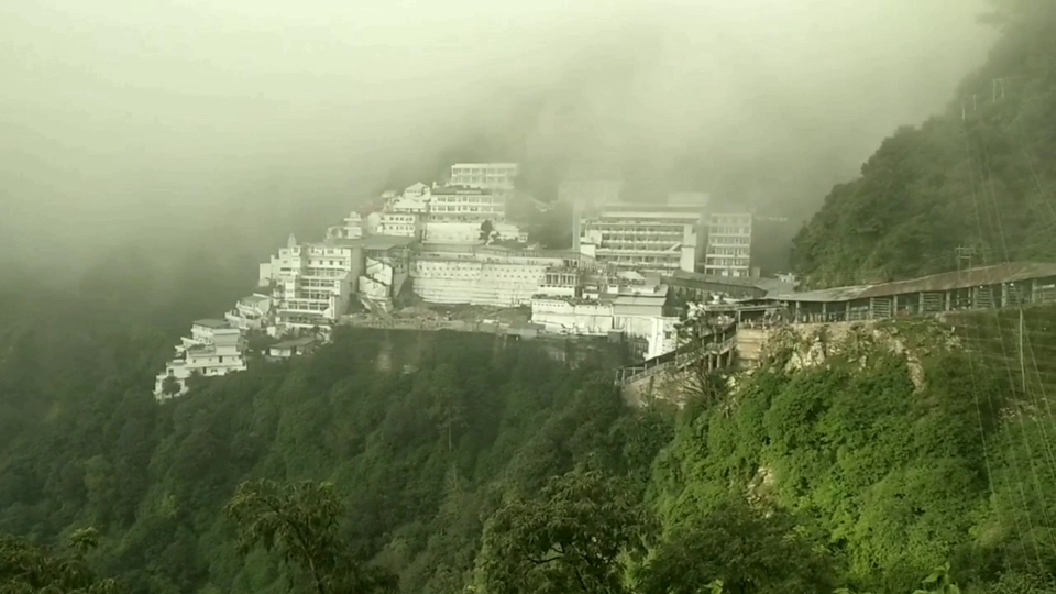 Photo of A budget trip to Vaishno Devi from New Delhi by Sushant S Agarwal