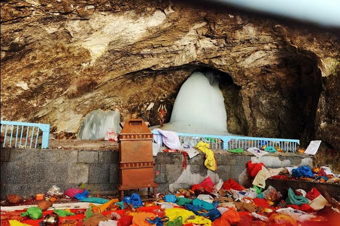 Photo of #(15) Famous Temples in Jammu and Kashmir by 𝔑𝔦𝔱𝔦𝔫 𝔎𝔲𝔪𝔞𝔯 𝔓𝔯𝔞𝔧𝔞𝔭𝔞𝔱𝔦
