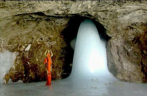 Photo of #(15) Famous Temples in Jammu and Kashmir by 𝔑𝔦𝔱𝔦𝔫 𝔎𝔲𝔪𝔞𝔯 𝔓𝔯𝔞𝔧𝔞𝔭𝔞𝔱𝔦