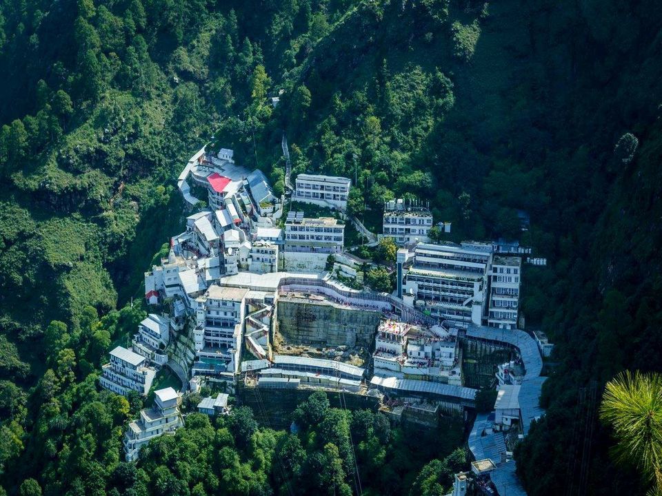 Photo of #(15) Famous Temples in Jammu and Kashmir by 𝔑𝔦𝔱𝔦𝔫 𝔎𝔲𝔪𝔞𝔯 𝔓𝔯𝔞𝔧𝔞𝔭𝔞𝔱𝔦