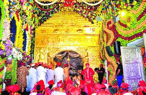 Photo of #(15) Famous Temples in Jammu and Kashmir by 𝔑𝔦𝔱𝔦𝔫 𝔎𝔲𝔪𝔞𝔯 𝔓𝔯𝔞𝔧𝔞𝔭𝔞𝔱𝔦
