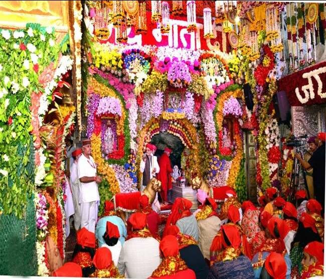 Photo of #(15) Famous Temples in Jammu and Kashmir by 𝔑𝔦𝔱𝔦𝔫 𝔎𝔲𝔪𝔞𝔯 𝔓𝔯𝔞𝔧𝔞𝔭𝔞𝔱𝔦
