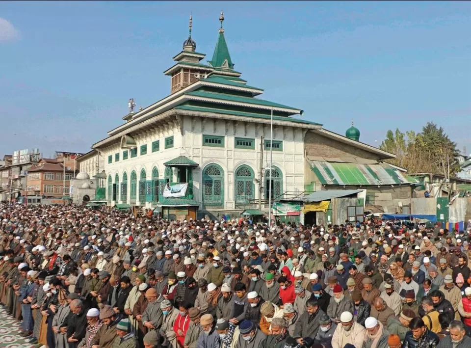 Photo of #FAMOUS MASJID IN JAMMU AND KASHMIR by 𝔑𝔦𝔱𝔦𝔫 𝔎𝔲𝔪𝔞𝔯 𝔓𝔯𝔞𝔧𝔞𝔭𝔞𝔱𝔦