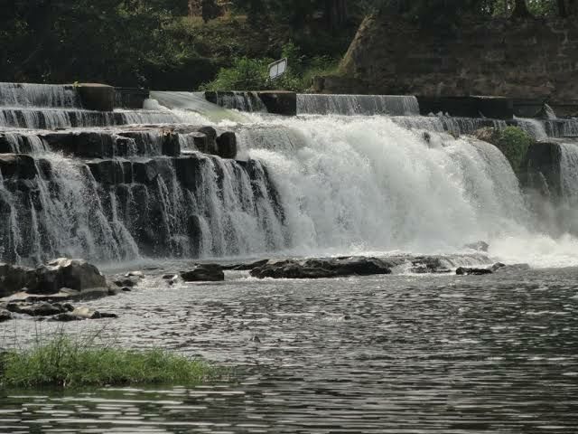 Photo of Monkey Falls by ππ¦π±π¦π« ππ²πͺππ― ππ―ππ§ππππ±π¦