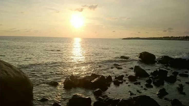Photo of Kanyakumari Beach by 𝔑𝔦𝔱𝔦𝔫 𝔎𝔲𝔪𝔞𝔯 𝔓𝔯𝔞𝔧𝔞𝔭𝔞𝔱𝔦