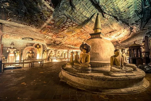 Photo of Dambulla Cave Temple by 𝔑𝔦𝔱𝔦𝔫 𝔎𝔲𝔪𝔞𝔯 𝔓𝔯𝔞𝔧𝔞𝔭𝔞𝔱𝔦