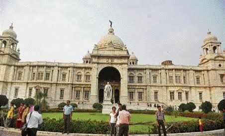 Photo of Victoria Memorial by ππ¦π±π¦π« ππ²πͺππ― ππ―ππ§ππππ±π¦