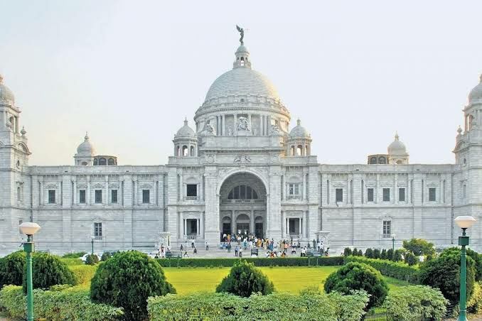 Photo of Victoria Memorial by ππ¦π±π¦π« ππ²πͺππ― ππ―ππ§ππππ±π¦