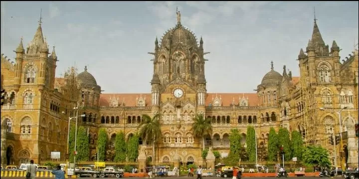 Photo of Chhatrapati Shivaji Terminus By 𝔑𝔦𝔱𝔦𝔫 𝔎𝔲𝔪𝔞𝔯 𝔓𝔯𝔞𝔧𝔞𝔭𝔞𝔱𝔦