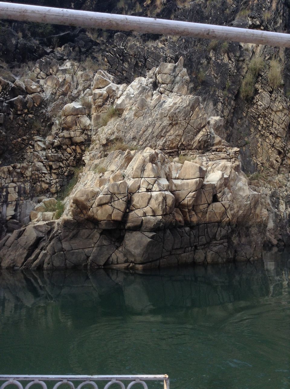 Photo of Dhuadhar-A mezmerizing adventure 5/22 by Varad Rana