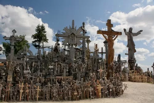 Photo of Hill of Crosses, Šiauliai, Lithuania by TravelinBaltics.com