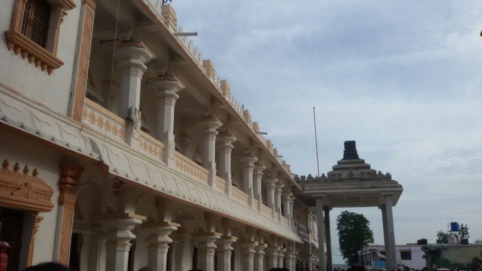 Photo of Mantralayam – Dwelling of a devotee 2/9 by Shilpa Shersingh