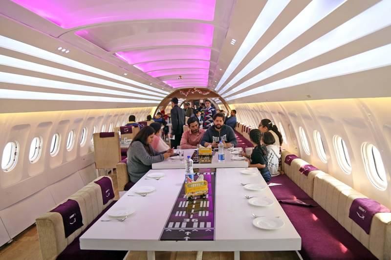 Photo of How about Dining in a Plane in the City? 5/8 by Misha