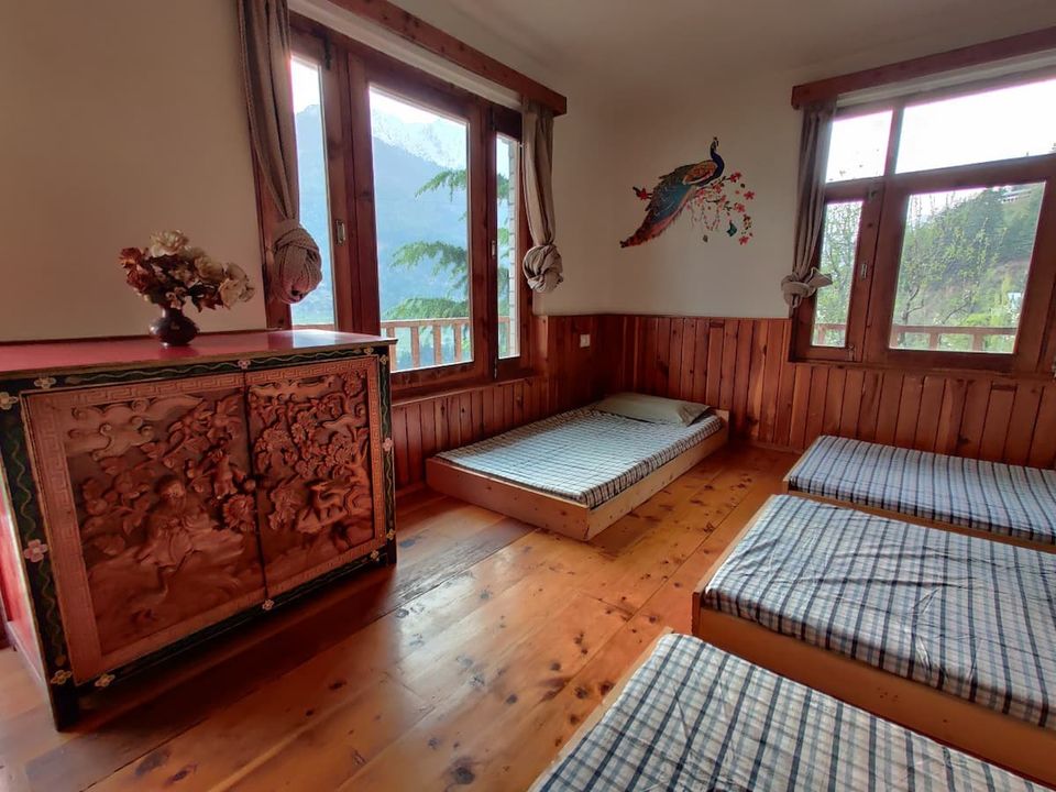 Photo of Xmas in Winter Wonderland Manali by treenido Manali
