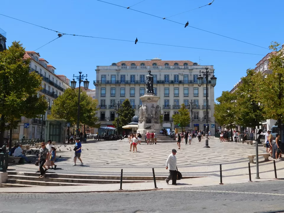 Photo of 8 things to do if you’ re visiting Lisbon for the first time… by byfoodandtravel