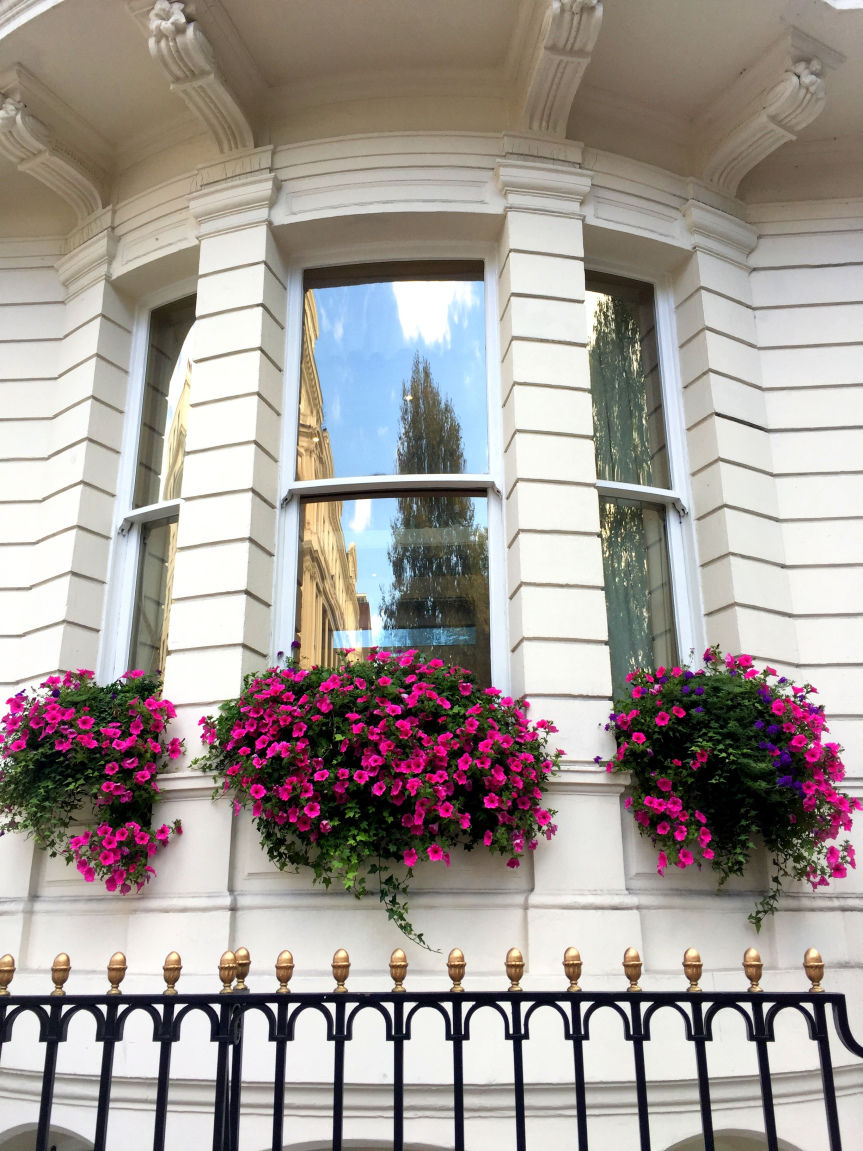 Photo of London, All that Life can afford by Neha Chauhan