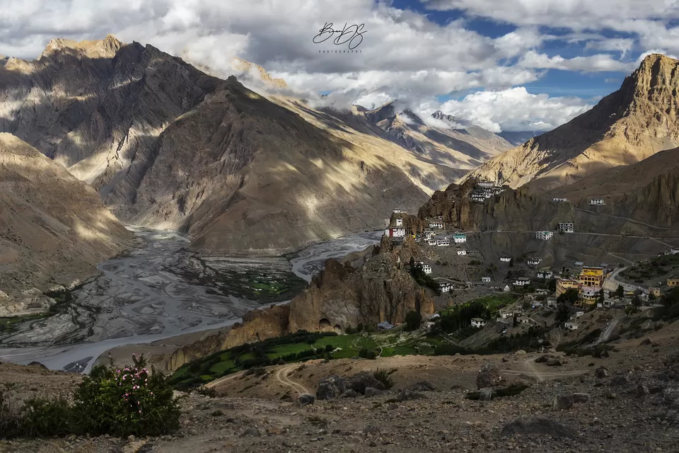 Photo of Dhankhar, Himachal Pradesh, India by Biman Dey Sarkar
