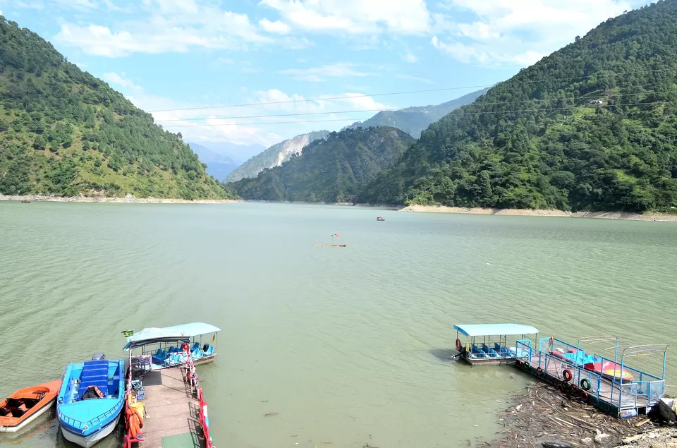 Photo of Chamera Lake, Dalhousie, Himachal Pradesh, India by Bibek Chaudhuri