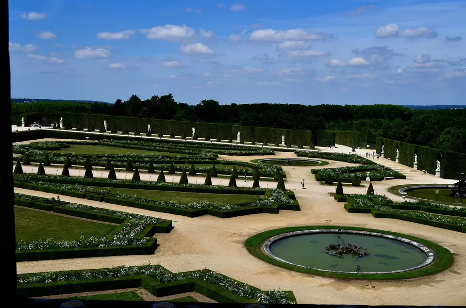 Photo of Versailles palace, Versailles, France by Bibek Chaudhuri