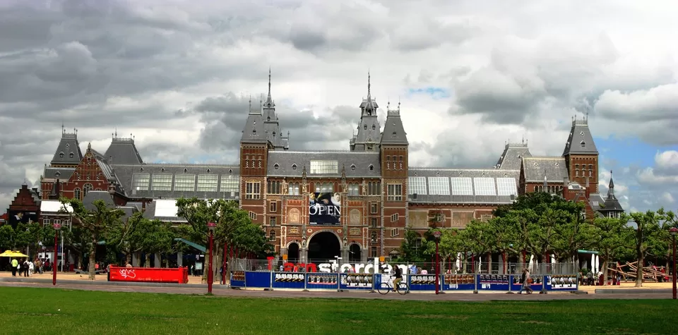 Photo of Museumplein, Amsterdam, Netherlands by Bibek Chaudhuri