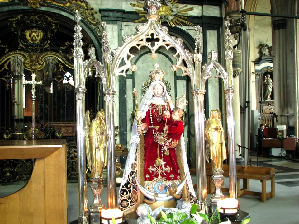 Photo of Basilica of the Holy Blood, Burg, Bruges, Belgium by Bibek Chaudhuri