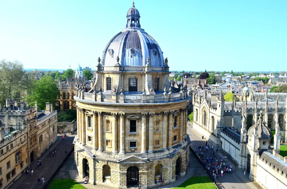 Photo of Radcliffe Camera, Radcliffe Sq, Oxford, UK by Bibek Chaudhuri