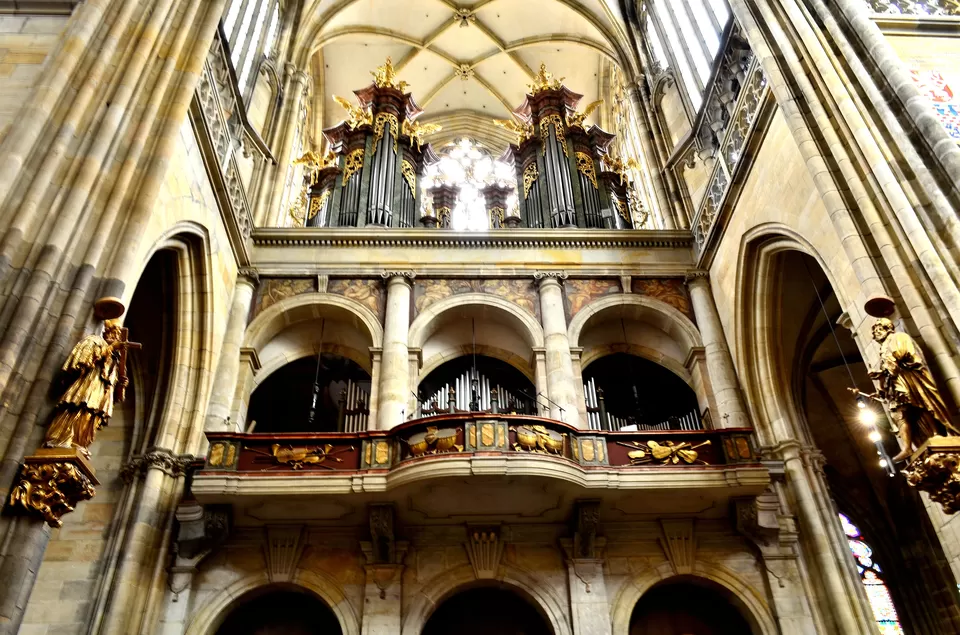 Photo of St. Vitus Cathedral, III. nádvoří, Prague 1-Hradčany, Czechia by Bibek Chaudhuri