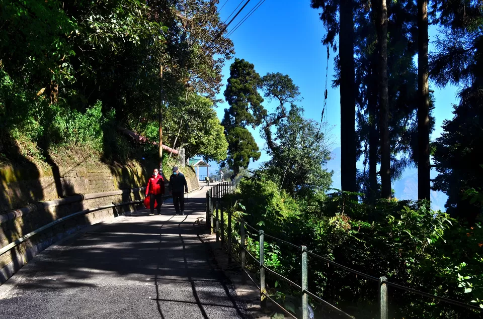 Photo of Darjeeling Mall, Chauk Bazaar, Darjeeling, West Bengal, India by Bibek Chaudhuri