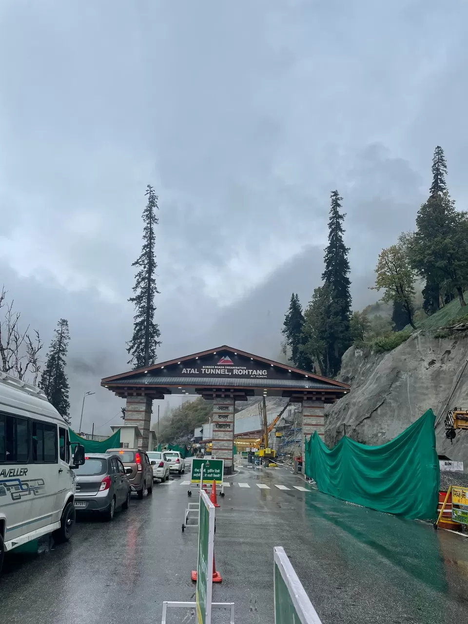 Photo of Atal Tunnel, Rohtang, Rohtang, Himachal Pradesh, India by Shalini Chhabra