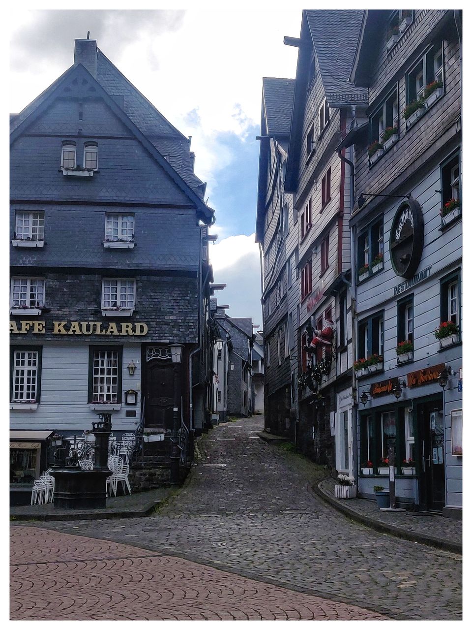 Photo of Summer Day Trip: Hiking along the Eifel Region (Stage 3 : Monschau to Einruhr) by Eby George