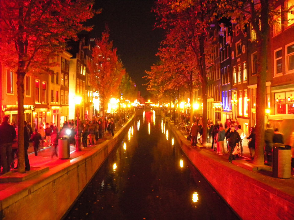 Photo of 10 Reasons Why You Should Visit Amsterdam This Summer 2/20 by Sarah