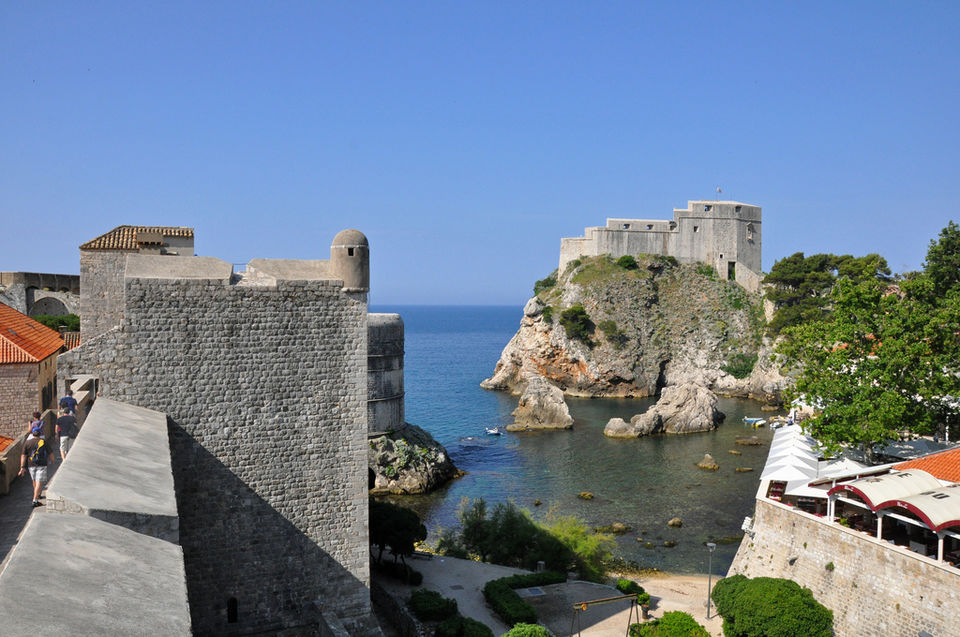 Photo of Exotic Destinations Where You Can Live The Game of Thrones Fantasy 17/34 by Sarah