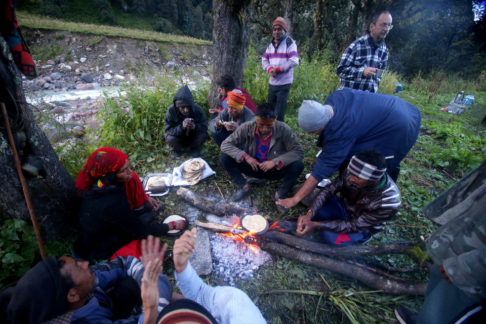 Photo of Trek across Mayali Pass glacier to Kedarnath temple #Uttarakhand #Glacier 25/106 by Ravi Shankar