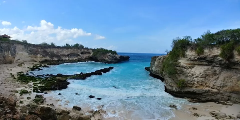 Photo of Nusa Ceningan, Lembongan, Klungkung Regency, Bali, Indonesia by Subhamita