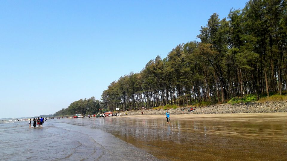 Photo of Alibaug Bike Ride....getaway to the heavenly beaches and hell like roads 5/10 by Gireesh Gangadharan (To Wander Is To Be Alive)