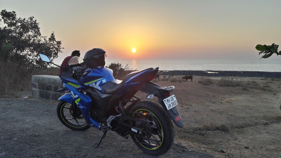 Photo of Alibaug Bike Ride....getaway to the heavenly beaches and hell like roads 9/10 by Gireesh Gangadharan (To Wander Is To Be Alive)
