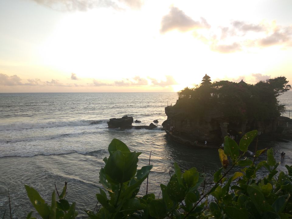 Photo of Tanah Lot Temple, Jalan Tanah Lot, Beraban, Tabanan Regency, Bali, Indonesia by Gireesh Gangadharan