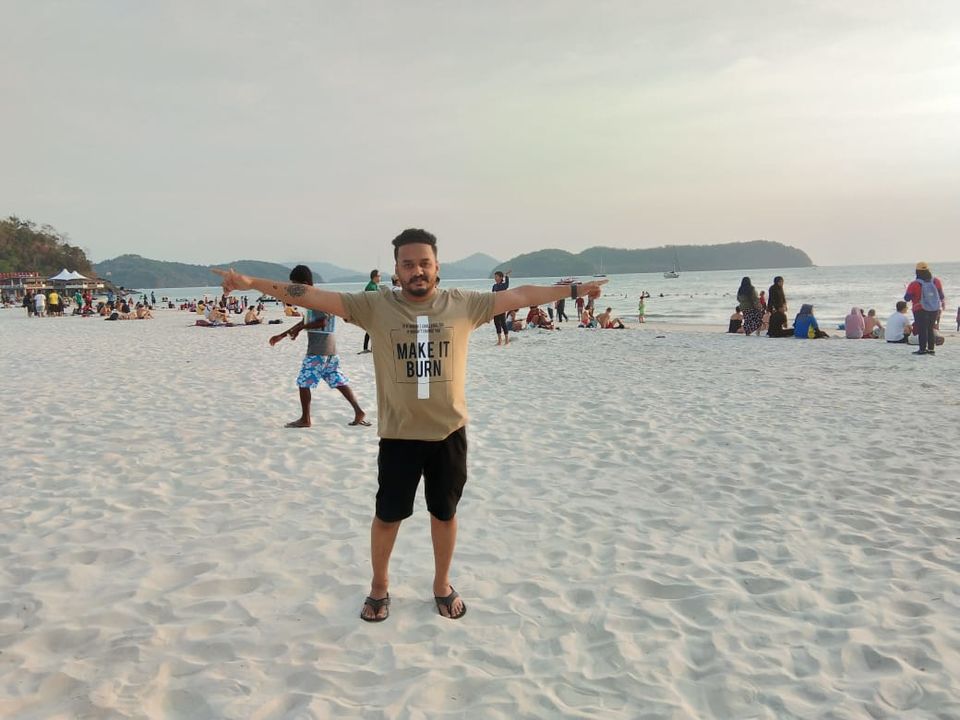 Photo of Langkawi - The Jewel of Kedah (Guide to travel on a budget from Mumbai) 19/28 by Gireesh Gangadharan (To Wander Is To Be Alive)