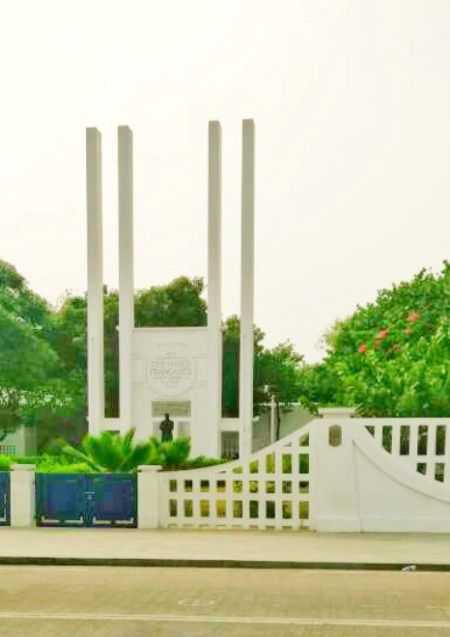 Photo of French War Memorial, Mahe de Labourdonnais Street, White Town, Puducherry, India by Swagatika Sarangi